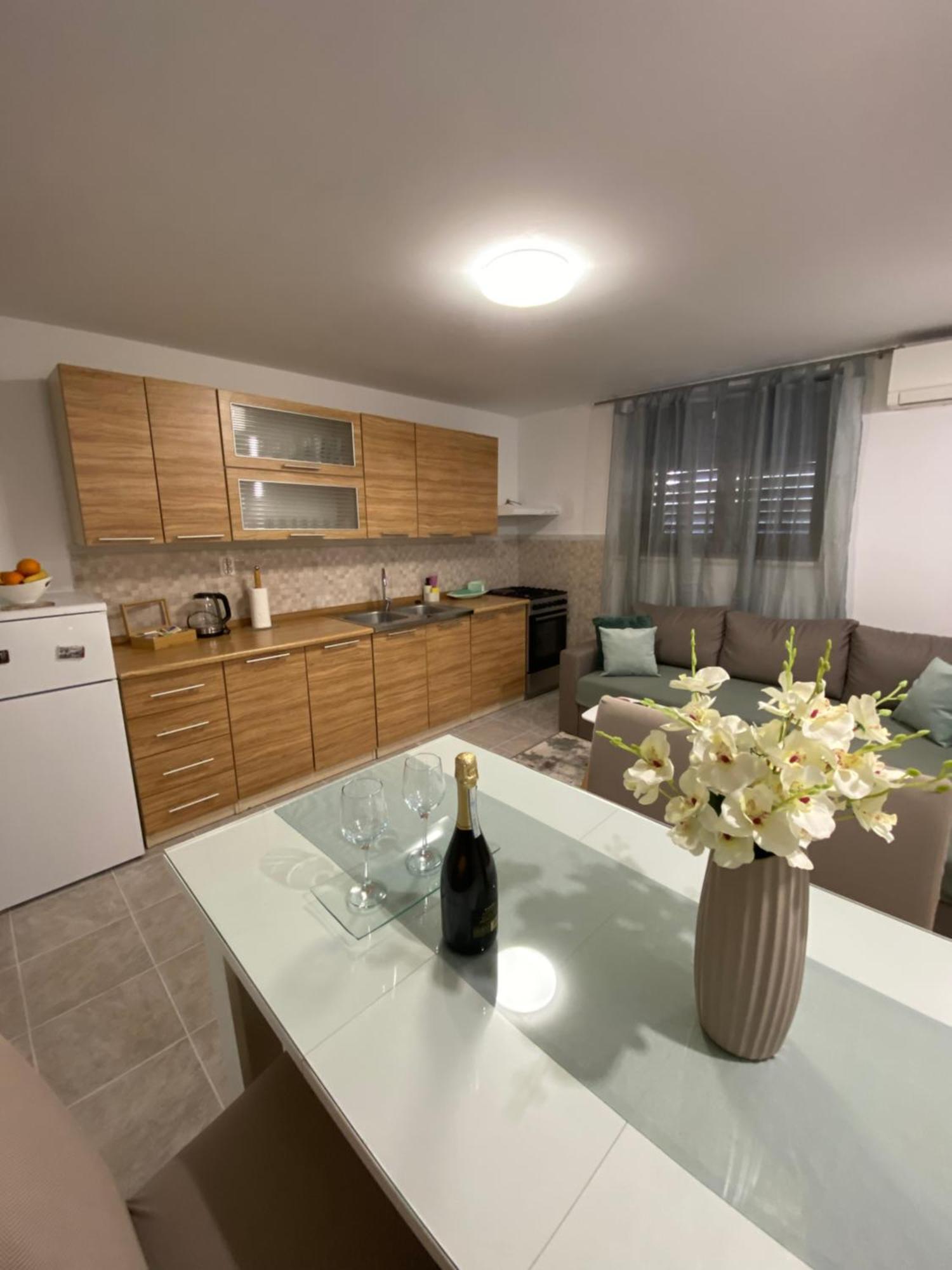 Apartment Bilic Split Exterior photo